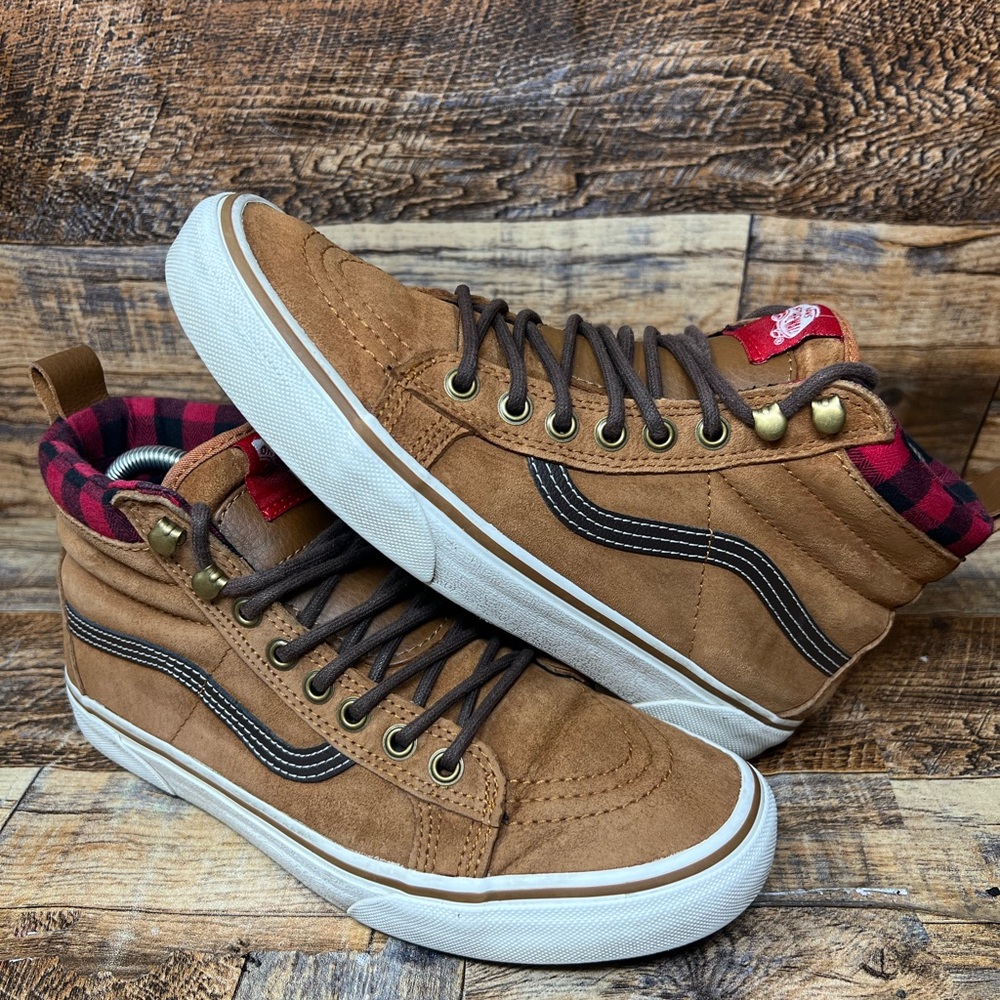 Vans Sk8-Hi MTE Scotchgard Suede Flannel-Lined Boots  Men’s 7-1/2 W 9 Classics!